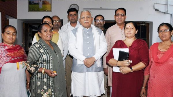 हरियाणा की आशा वर्कर्स के लिए खुशखबरी, सीएम खट्टर ने बढ़ाया मानदेय