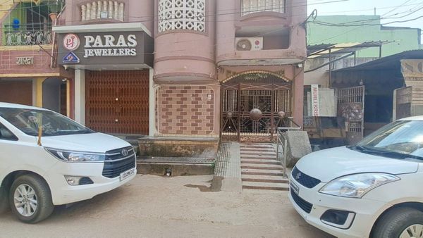 IT Raid In CG: जगदलपुर में रेड फिल्म की तरह छापेमारी, जानिए 3 दिन में कहां कहां से निकला कुबेर का ख़ज़ाना