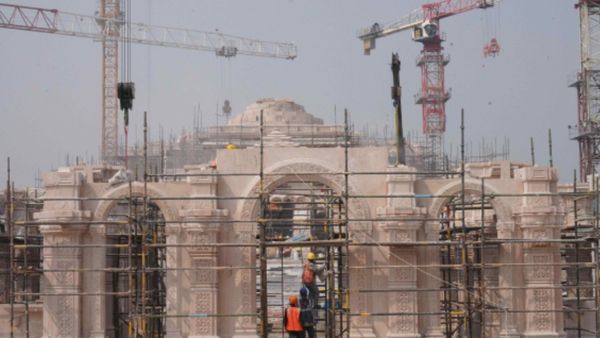 Ram Mandir में बनना चाहते हैं पुजारी तो आपके सामने है ये बड़ा सुनहरा मौक़ा, ट्रस्ट ने उठाया ये बड़ा कदम