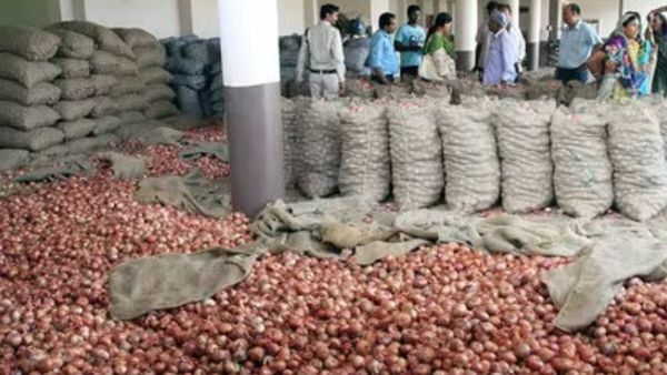 UP News: यूपी में लखनऊ समेत कई शहरों में प्याज की कीमतों में उछाल, जानिए क्या है वजहें