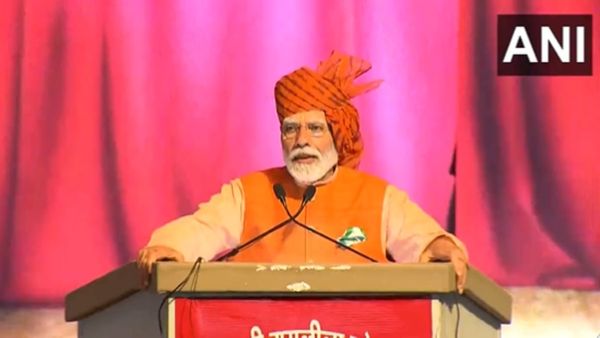 PM Modi: दशहरे के मौके पर देशवासियों के लिए PM मोदी के 10 संकल्प, राम मंदिर और चंद्रयान का भी जिक्र