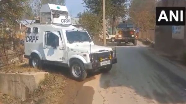 जम्मू-कश्मीर: पुलवामा में आतंकियों ने प्रवासी मजदूर को बनाया निशाना, यूपी के मुकेश की गोली मारकर हत्या