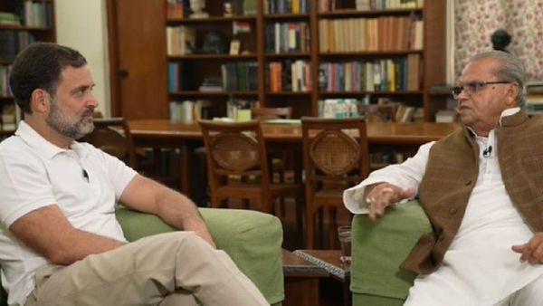 'पुलवामा हमले का मोदी सरकार ने उठाया राजनीतिक फायदा', राहुल गांधी के साथ चर्चा में सत्यपाल मलिक का आरोप