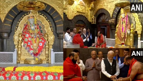 शिरडी साई बाबा के दर्शन करने पहुंचे पीएम मोदी, सीएम शिंदे, डिप्‍टी सीएम फणडवीस ने भी लिया बाबा का आर्शीवाद