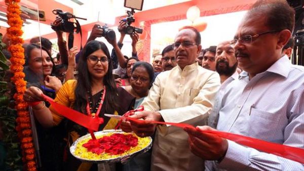 भोपाल हाट पहुंचे सीएम शिवराज सिंह चौहान, आजीविका मार्ट और सरस मेले का किया शुभारंभ