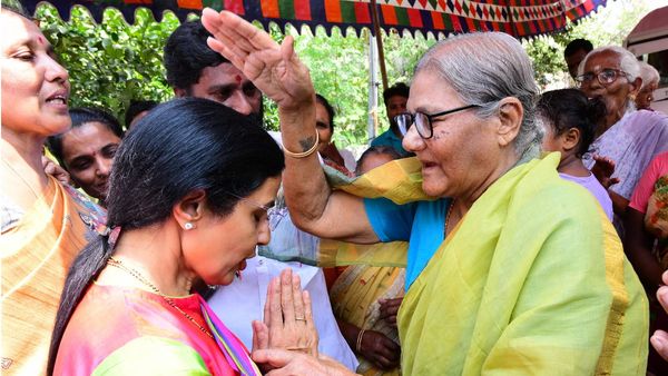 आंध्र प्रदेश: आगामी विधानसभा चुनावों में टीडीपी-जेएसपी गठबंधन की जीत तय, नारा भुवनेश्वरी ने जताया भरोसा