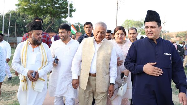 'जल्द ही भारत में होगा पीओके का विलय', तिरंगा रैली में वीके सिंह का दावा