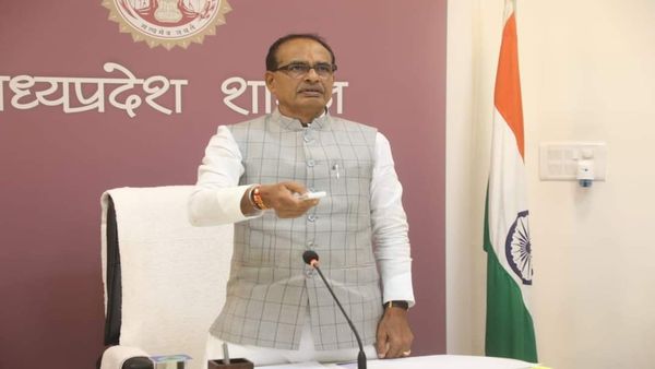 Bhopal News: CM शिवराज ने शुक्रवार को मध्य प्रदेश को 53 हजार करोड़ रुपए की सौगातें देकर बनाया इतिहास