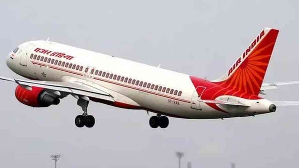 DGCA ने एयर इंडिया के खिलाफ की बड़ी कार्रवाई, लगाया 10 लाख रुपये का जुर्माना