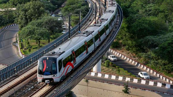 Delhi Metro: दिवाली के दिन क्या होगी मेट्रो की टाइमिंग, DMRC का बताया वक्त कर लें नोट