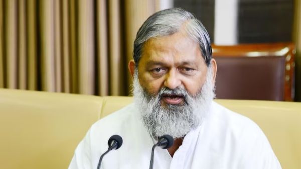 'पनौती' वाले बयान पर अनिल विज ने राहुल गांधी पर किया पलटवार, कहा- कांग्रेस डूबती जा रही है