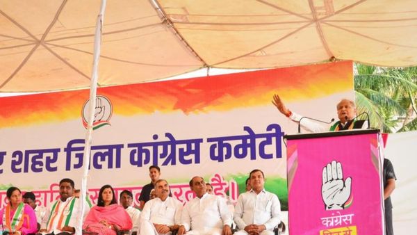 दीपावली पर CM अशोक गहलोत पहुंचे जोधपुर, जानिए क्या-क्या कहा