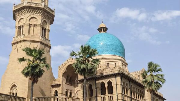 इलाहाबाद विवि ने MBA सिलेब्स में शामिल की भगवत गीता और उपनिषद, चाणक्य नीति से सिखेंगे मैनेजमेंट