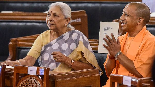 'राज्यपाल हाजिर हों...', कौन हैं बदायूं के SDM, जिन्हें आनंदीबेन पटेल को समन जारी करने के लिए किया गया सस्पेंड