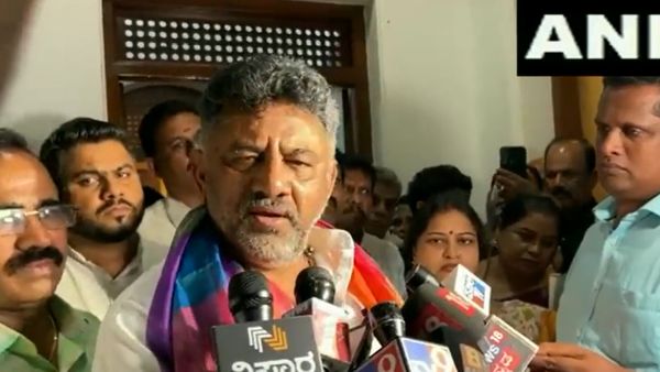 तेलंगाना: 'CM KCR ने स्वीकार कर ली अपनी पार्टी की हार, जारी किया फर्जी सर्टिफिकेट', DK शिवकुमार का हमला