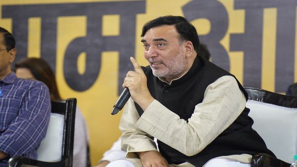 Delhi News: दिल्ली में प्रदूषण को लेकर बोले मंत्री गोपाल राय, कहा-'सुधार हुआ, लेकिन अभी सतर्क रहने की जरूरत'