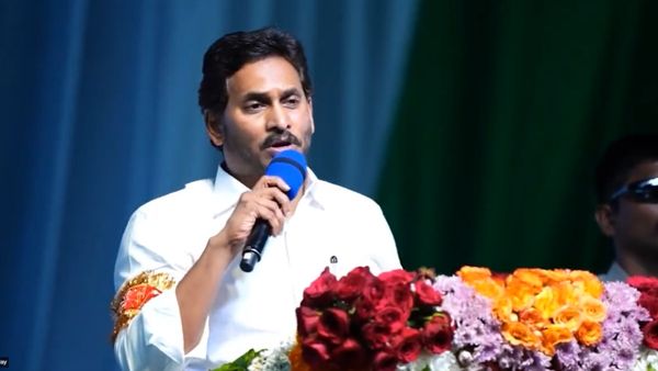 आंध्र प्रदेश: पत्रकारों ने आवास स्थल आवंटित करने के निर्णय के लिए सीएम जगन को दिया धन्यवाद
