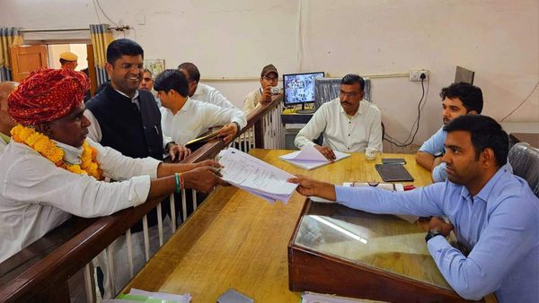 राजस्थान विधानसभा चुनाव के लिए पांच जेजेपी प्रत्याशियों ने भरा नामांकन