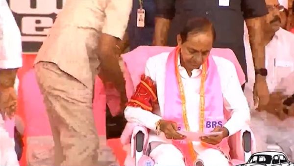 तेलंगाना: 'उड़ानों से आने वाले लोग झूठे वादे कर लौट जाएंगे, आपको ताज नहीं पहनाएंगे', बोले CM KCR