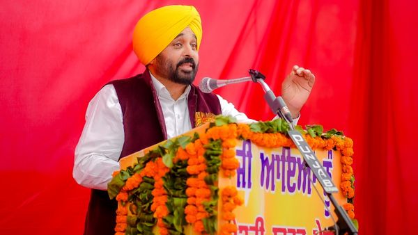 पंजाब: मान सरकार की पुलिस ने नशा तस्करों के गिरोह का किया पर्दाफाश, हेरोइन समेत नकदी बरामद, 2 गिरफ्तार