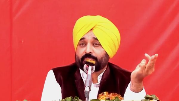 पंजाब: भगवंत मान सरकार ने पटाखे चलाने और बेचने वालों के लिए जारी किए नए आदेश, जानें क्या रहेगी पाबंदी