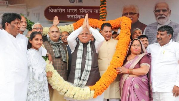 सीएम खट्टर ने रवाना किया विकसित भारत संकल्प यात्रा का रथ, बताया इसका उद्देश्य