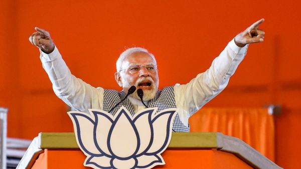 तेलंगाना चुनाव: हैदराबाद में बोले पीएम- 'मोदी की गारंटी: भ्रष्टाचारियों लोगों को लूटा हुआ पैसा चुकाना होगा'