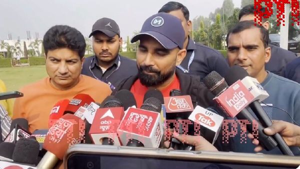 Video: 'ये कॉन्ट्रोवर्सी वाले सवाल हमें...', PM मोदी पर राहुल गांधी की 'पनौती' वाले बयान पर शमी ने कही ये बात