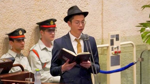 मुंबई हमले में जिंदा बचे इजराइली बच्चे मोशे के दादा ने भारत का किया धन्यवाद, कही दिल छू लेने वाली बात