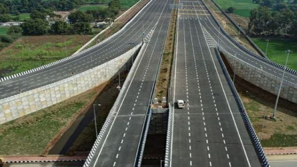 Expressways in UP: कितना व्यवहारिक है यूपी में ग्रीनफील्ड एक्सप्रेसवे का विस्तार?