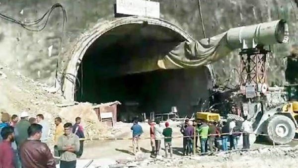 UP News: योगी सरकार की खास पहल पर उत्तरकाशी सुरंग में फंसे यूपी के सभी श्रमिक सुरक्षित