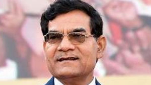 UP News: 'आपने बबूल के पेड़ लगाए थे..हम ठीक करने की कोशिश कर रहे..', जानिए ऊर्जा मंत्री ने किसपर साधा निशाना