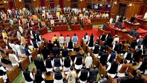 UP Vidhansabha: विधानसभा में जातीय जनगणना को लेकर हंगामा, सपा ने उठाया मामला
