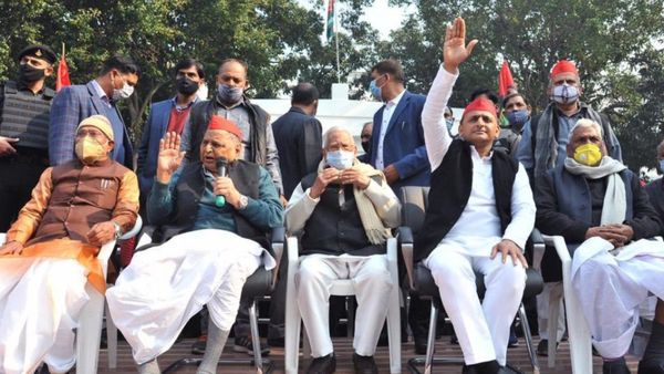 UP News: सैफई में आज जुटेगा मुलायम सिंह यादव का कुनबा, सामने आई ये बड़ी वजह