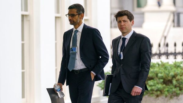 सैम ऑल्टमैन को निकालने के बाद OpenAI में मची भगदड़, 500 से ज्यादा कर्मचारी छोड़ेंगे जॉब, Microsoft ने दिया ऑफर