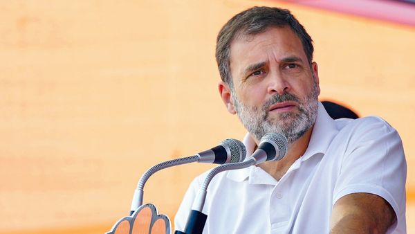 मानहानि केस में राहुल गांधी पर फैसला आज, अमित शाह से जुड़ा हुआ है मामला
