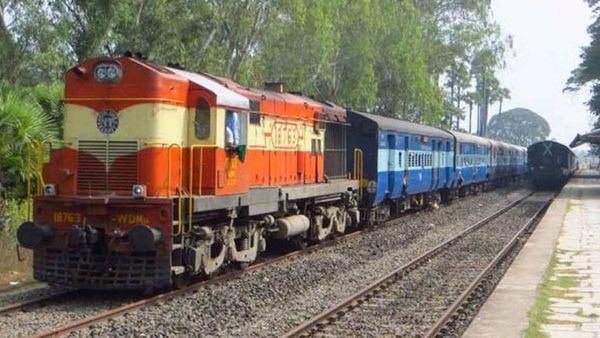 त्योहारी सीजन में रेलवे की विशेष तैयारी, चलाईं 1700 स्पेशल ट्रेनें, जानिए क्या हैं खास प्रबंध