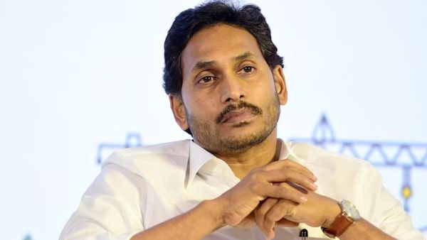 आंध्र के मुख्यमंत्री जगन की जमानत खारिज करने की मांग, सुप्रीम कोर्ट ने भेजा सीएम और CBI को नोटिस