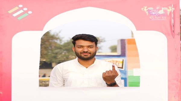 Rajasthan Assembly Elections 2023: विधानसभा चुनाव के मतदान में सेल्फी पॉइंट की चर्चा, यूजर्स ने शेयर किए फोटो