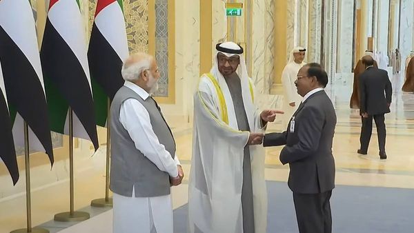 UAE National Day: जानिए 2 दिसंबर को क्यों मनाता है यूएई अपना राष्ट्रीय दिवस?