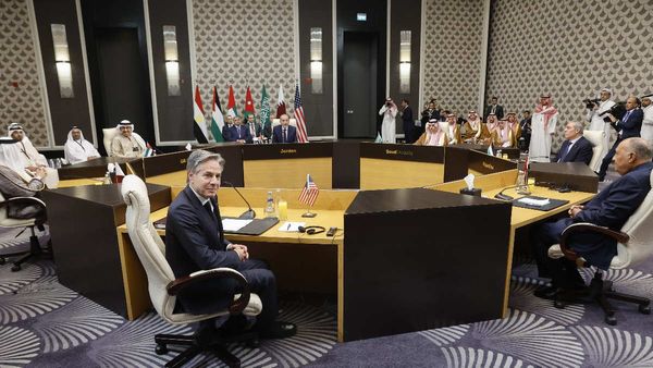 गाजा में फौरन युद्धविराम पर अमेरिका और अरब देशों की वार्ता नाकाम, इजराइली हमले में करीब 10 हजार की मौत