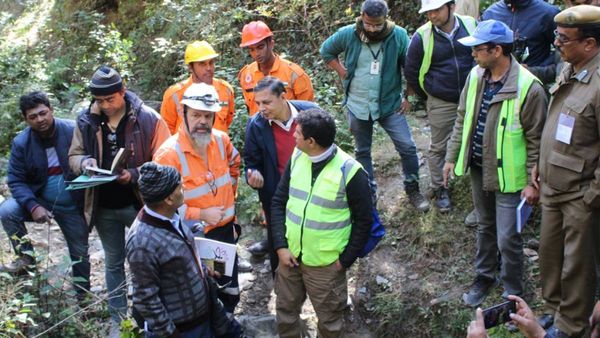 उत्तरकाशी सुरंग में इंस्टॉल होगा वाईफाई, अंदर भेजा जाएगा मोबाइल फोन