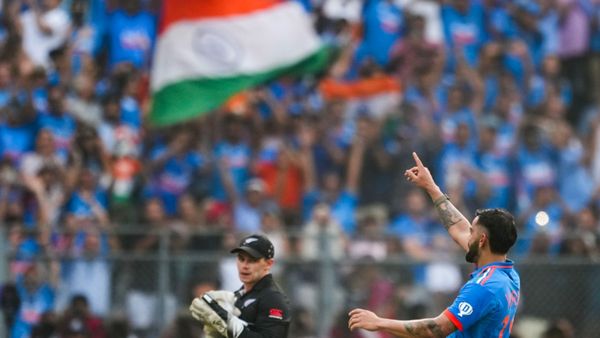 विराट ने ODI में लगाया शतकों का अर्धशतक, सचिन तेंदुलकर ने भावुक अंदाज में कही दिल छूने वाली बात