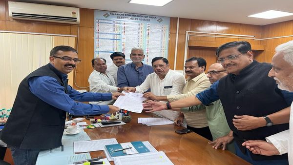Bhopal News: चुनाव ड्यूटी पर तैनात मतदान नहीं कर पाने वाले वोटिंग से वंचित कर्मचारियों के कांग्रेस ने की मांग