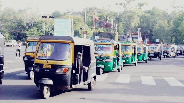 Bhopal News: प्रदूषण को कंट्रोल करने के लिए 10 हजार ऑटो रिक्शा व मैजिक वाहनों की कुंडली बना रहा RTO, होगी जांच