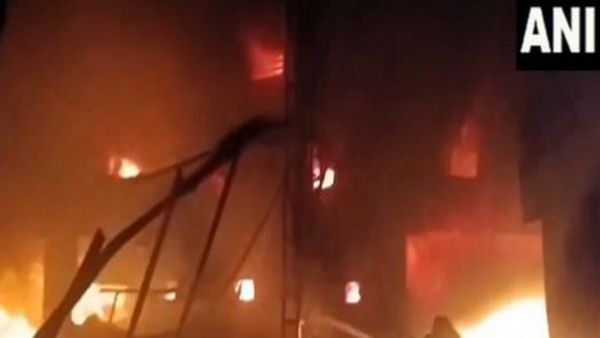 Punjab News: 'इसके साथ ही जल गई सारी कमाई', फर्नीचर गोदाम में आग लगने से भारी नुकसान, 60 लाख का समान जलकर राख