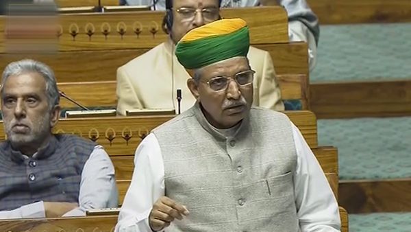 लोकसभा में मुख्य चुनाव आयुक्त और अन्य चुनाव आयुक्त की नियुक्ति से जुड़ा विधेयक पारित