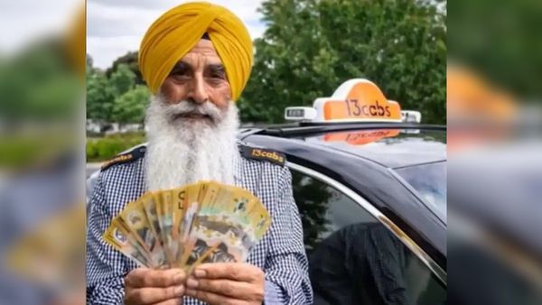 'इनाम की जरूरत नहीं', ऑस्ट्रेलिया में सिख टैक्सी ड्राइवर ने लौटाए 4.50 लाख रुपए, सोशल मीडिया हुआ मुरीद