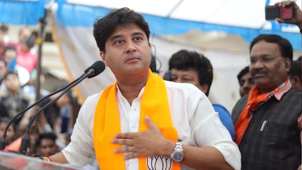 मध्‍यप्रदेश में सीएम की रेस में शामिल ज्योतिरादित्य सिंधिया ने 2024 के लोकसभा चुनाव के लिए कर दिया ये दावा