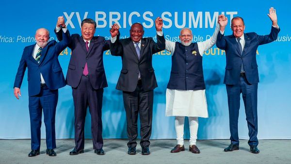 Explainer: पाकिस्तान की BRICS में शामिल होने की चाहत, क्या भारत को 'हां' के लिए मना पाएगा 'दुश्मन देश'?